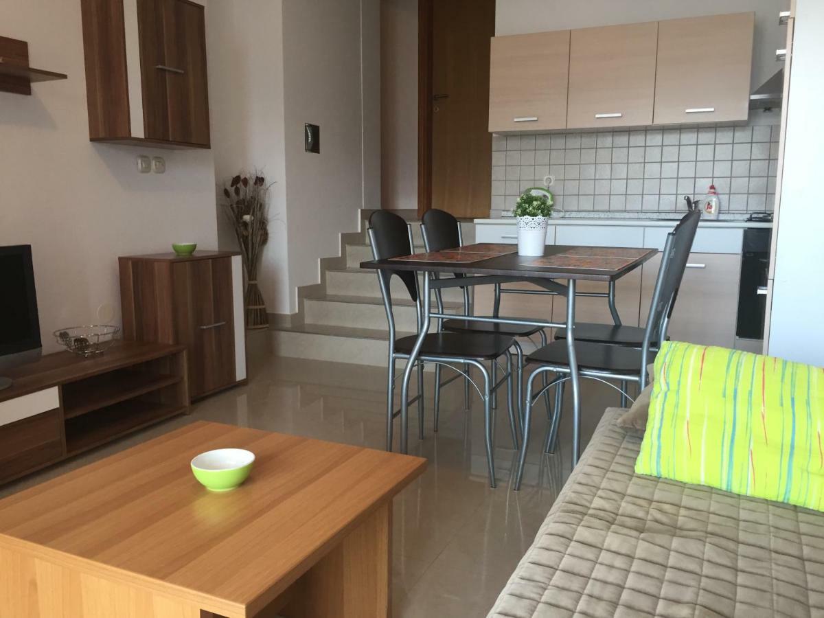 Aurora Apartment Đảo Pag Ngoại thất bức ảnh