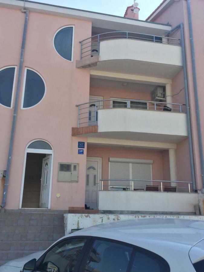 Aurora Apartment Đảo Pag Ngoại thất bức ảnh